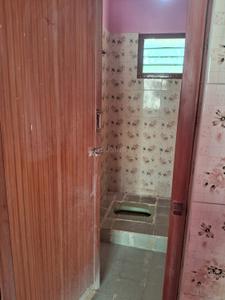 Bathroom Image of 700 Sq.ft 1 BHK Builder Floor for rent in Selaiyur Chennai for Rs. 13000