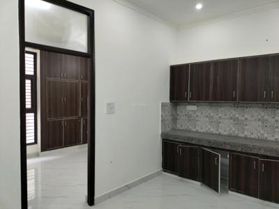 Living Room Image of 750 Sq.ft 2 BHK Apartment / Flat for sale in CI Golf City, Kambakshpur Noida for Rs. 3083400