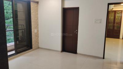 Living Room Image of 800 Sq.ft 2 BHK Apartment / Flat for sale in Khar West Mumbai for Rs. 42500000