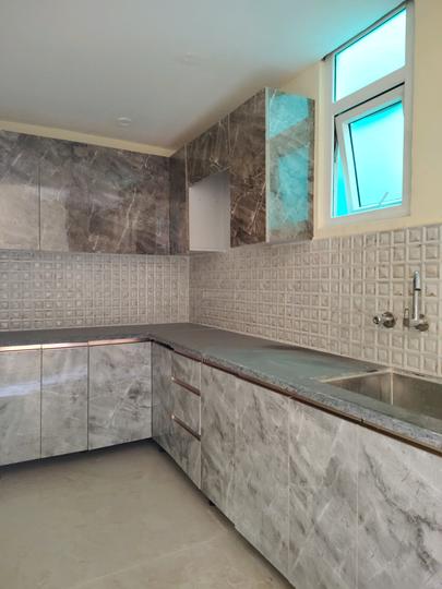 THV Krystal Street Main Image 1