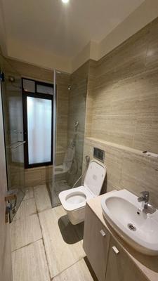 Image of 700 Sq.ft 2 BHK Apartment / Flat for sale in Bandra West, Mumbai for Rs. 45000000