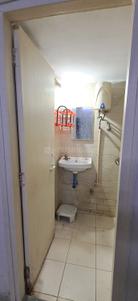 Bathroom Image of 600 Sq.ft 2 BHK Apartment / Flat for rent in Thane West Thane for Rs. 36000