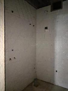 Common Bathroom Image of 1500 Sq.ft 3 BHK Apartment / Flat for sale in Sector 74 Noida for Rs. 5500000