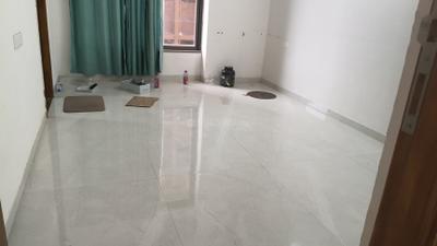 Bedroom Image of 1800 Sq.ft 3 BHK Apartment / Flat for rent in Motherland Magnate Legend, Vaishno Devi Circle Ahmedabad for Rs. 22000