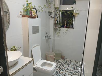 Bathroom Image of Kirpal Singh in Mulund West, Mumbai