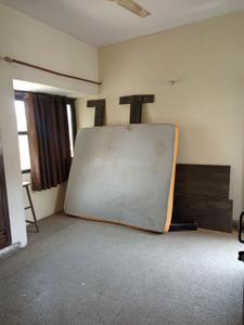 Bedroom Image of 900 Sq.ft 2 BHK Apartment / Flat for sale in Saraswati Kunj, Patparganj New Delhi for Rs. 14000000