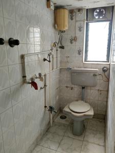 Common Bathroom Image of 1000 Sq.ft 2 BHK Apartment / Flat for sale in Ghatkopar West Mumbai for Rs. 13000000