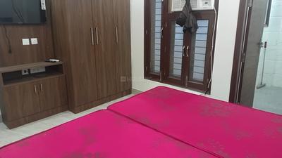 Bedroom Image of 2700 Sq.ft 3 BHK Builder Floor for rent in Sector 28 Gurgaon for Rs. 80000