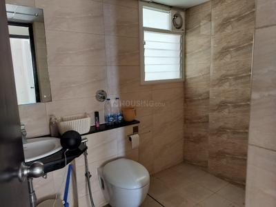Bathroom Image of 1600 Sq.ft 3 BHK Apartment / Flat for rent in Puravankara Sunflower, Binnipete Bengaluru for Rs. 55000