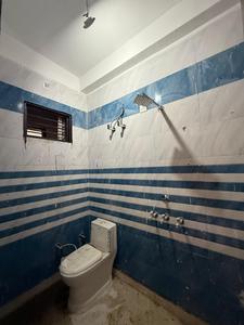 Bathroom Image of 980 Sq.ft 3 BHK Apartment / Flat for sale in Govindpuram Ghaziabad for Rs. 3450000