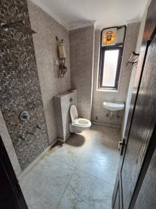 Image of 900 Sq.ft 2 BHK Builder Floor for rent in Ramesh Nagar, New Delhi for Rs. 34000