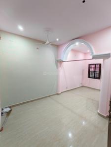 Living Room Image of 1000 Sq.ft 2 BHK Builder Floor for rent in Gomti Nagar Lucknow for Rs. 16000