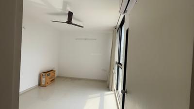 Bedroom Image of 850 Sq.ft 2 BHK Apartment / Flat for rent in Vascon Citron, Wagholi Pune for Rs. 25000