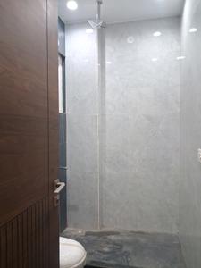 Common Bathroom Image of 1356 Sq.ft 3 BHK Builder Floor for rent in Paschim Vihar New Delhi for Rs. 55000