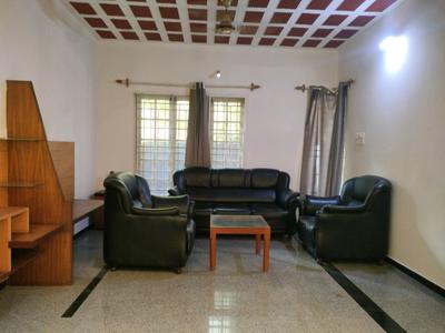 Living Room Image of 1800 Sq.ft 4 BHK Independent House for rent in Brookefield Bengaluru for Rs. 75000