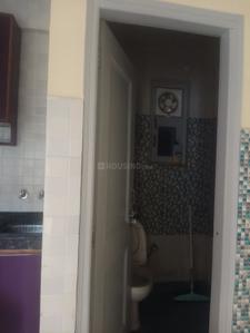 Bathroom Image of 500 Sq.ft 1 BHK Apartment / Flat for rent in Nabha Shimla for Rs. 8000