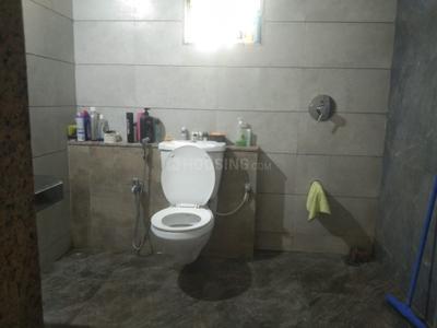 Bathroom Image of 9000 Sq.ft 4 BHK Independent House for rent in New Alkapuri Vadodara for Rs. 30000