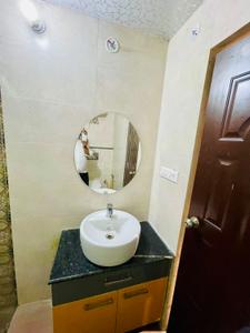 Bathroom Image of 1796 Sq.ft 3 BHK Apartment / Flat for sale in Vihaan Heights, Vrindavan Yojana Lucknow for Rs. 11700000