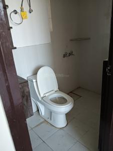 Bathroom Image of 600 Sq.ft 2 BHK Apartment / Flat for sale in Shree Green Court, Sector 90 Gurgaon for Rs. 7000000