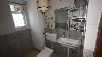 Image of 1080 Sq.ft 3 BHK Apartment / Flat for rent in ROF Amaltas, Sector 92, Gurgaon for Rs. 20000