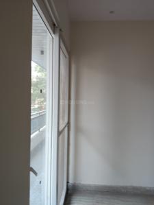 Balcony Image of 1152 Sq.ft 3 BHK Builder Floor for rent in Preet Vihar New Delhi for Rs. 31000