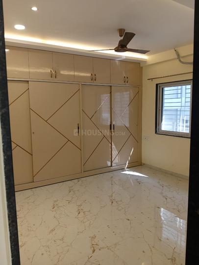ROYALPROPERTIES Bedroom 1