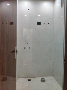 Common Bathroom Image of 1000 Sq.ft 2 BHK Builder Floor for sale in Sky Homes, Indirapuram Ghaziabad for Rs. 7800000