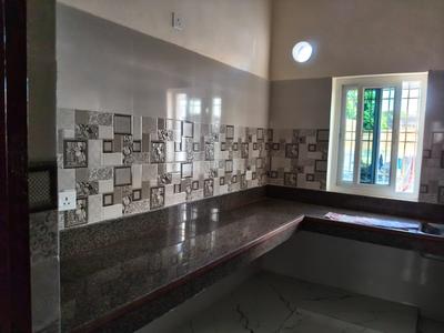 Kitchen Image of 1600 Sq.ft 3 BHK Independent House for rent in Sikandarpur Muzaffarpur for Rs. 24000