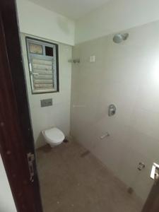 Bathroom Image of 680 Sq.ft 2 BHK Apartment / Flat for sale in Borivali West Mumbai for Rs. 18200000