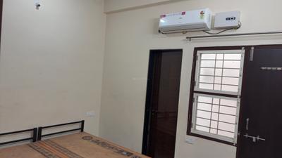 Bedroom Image of 1000 Sq.ft 2 BHK Builder Floor for rent in Dadabadi Kota for Rs. 14000