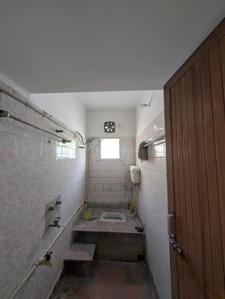 Bathroom Image of 750 Sq.ft 2 BHK Apartment / Flat for sale in Shibpur Howrah for Rs. 2400000