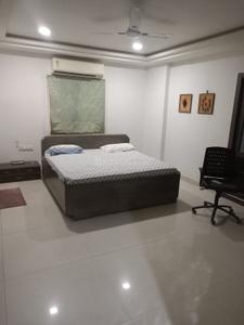 Bedroom Image of 3600 Sq.ft 4.5 BHK Independent House for rent in Bodakdev Ahmedabad for Rs. 225000