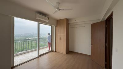 Bedroom Image of 1050 Sq.ft 2 BHK Apartment / Flat for rent in Godrej Woods, Sector 43 Noida for Rs. 52000