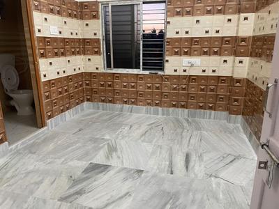 Bathroom Image of 305 Sq.ft 1 RK Independent House for rent in Keshtopur Kolkata for Rs. 6000