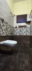 Bathroom Image of 850 Sq.ft 1 BHK Apartment / Flat for rent in Ponmeni Madurai for Rs. 16000