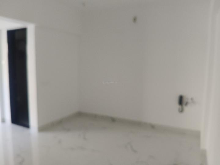 Park Road, Vile Parle East Main Image 1