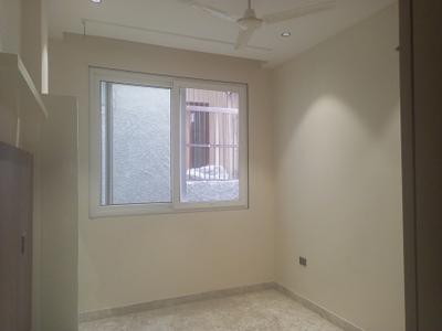 Bedroom Image of 1350 Sq.ft 4 BHK Builder Floor for sale in Pitampura New Delhi for Rs. 22500000