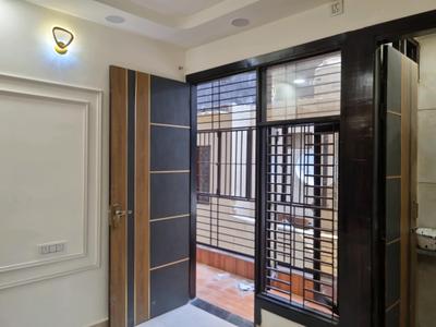 Bedroom Image of 810 Sq.ft 3 BHK Apartment / Flat for sale in Hans Builders Floor, Razapur Khurd New Delhi for Rs. 4900000