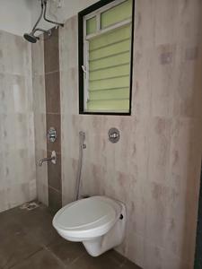 Common Bathroom Image of 750 Sq.ft 2 BHK Apartment / Flat for rent in VTP Purvanchal, Kesnand Pune for Rs. 18000