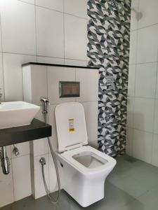 Common Bathroom Image of 512 Sq.ft 1 BHK Apartment / Flat for rent in Godrej Nirvaan, Bhiwandi Thane for Rs. 13000