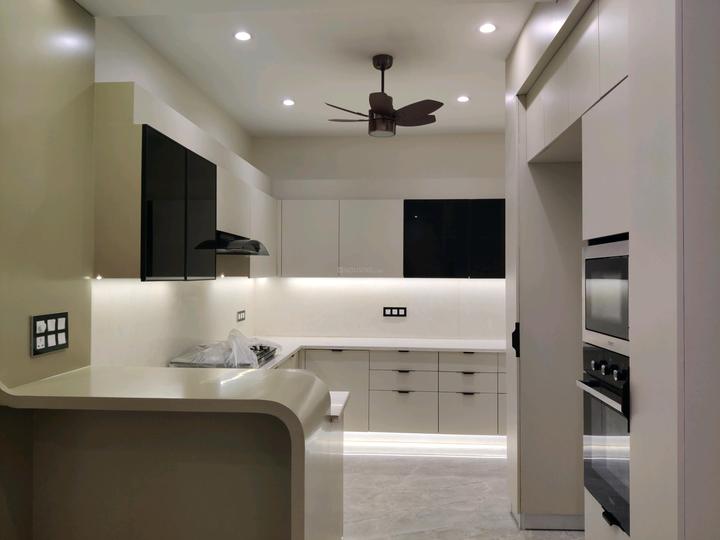 Independent Builder Floor Main Image 1