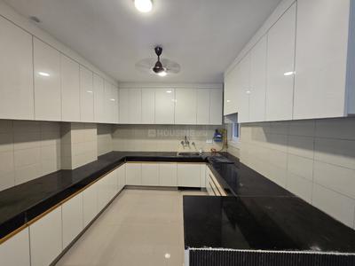 Kitchen Image of 3000 Sq.ft 4 BHK Builder Floor for rent in Vasant Kunj New Delhi for Rs. 80000