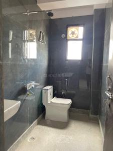 Bathroom Image of 750 Sq.ft 1 BHK Apartment / Flat for rent in Said-Ul-Ajaib New Delhi for Rs. 17500