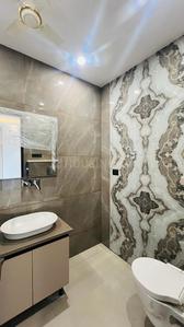 Bathroom Image of 1800 Sq.ft 3 BHK Builder Floor for sale in South City Floors 1, Sector 41 Gurgaon for Rs. 24000000