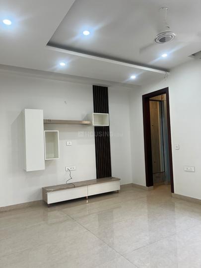 Rajinder Singh Market, Sector 28 Main Image 1