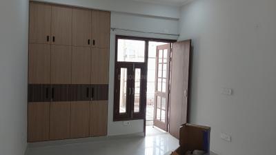 Bedroom Image of 1500 Sq.ft 2 BHK Builder Floor for rent in Sector 122 Noida for Rs. 28500