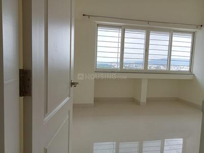 Bedroom Image of 939 Sq.ft 2 BHK Apartment / Flat for rent in Kumar Pebble Park, Hadapsar Pune for Rs. 20000