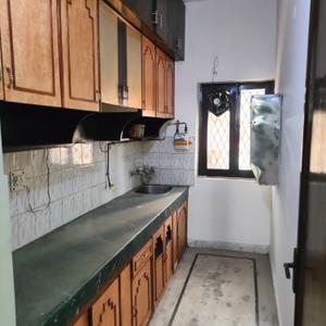 Kitchen Image of 990 Sq.ft 2 BHK Apartment / Flat for sale in Pearl Apartments, Vaishali Ghaziabad for Rs. 11000000