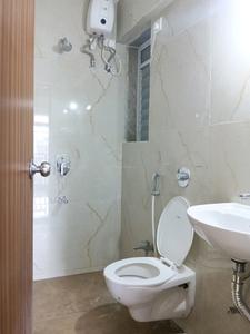 Common Bathroom One Image of 551 Sq.ft 1 BHK Apartment / Flat for rent in Raunak Bliss Phase A A3, Kasarvadavali Thane for Rs. 24653