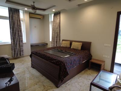 Bedroom Image of 18000 Sq.ft 12 BHK Independent House for sale in Pedda Waltair Visakhapatnam for Rs. 310000000